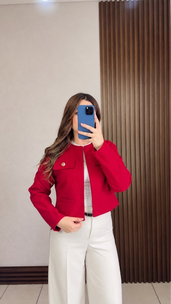 Chaqueta Corta de Paño Rojo