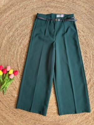 4f6e482c-07de-5b18-8351-fa4382e6f425.jpeg Pantalón Culotte/corto Verde Botella