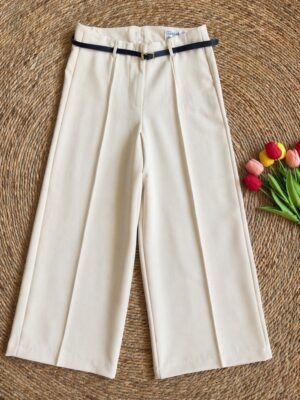 69687789-3061-5b26-bf9d-0a21e8f22ce2.jpeg Pantalón Culotte/corto Beige Claro