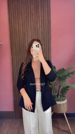 Blazer Manga Plisada Negro