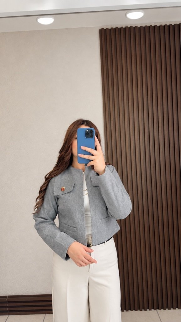Chaqueta Corta de Paño Gris Oscuro