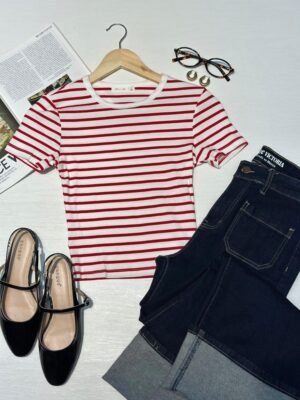 Blusa Básica de Rayas Rojas