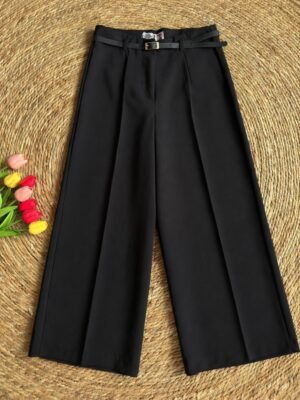 999f9545-7156-5b27-9a97-fe5972f598f8.jpeg Pantalón Culotte/corto Negro