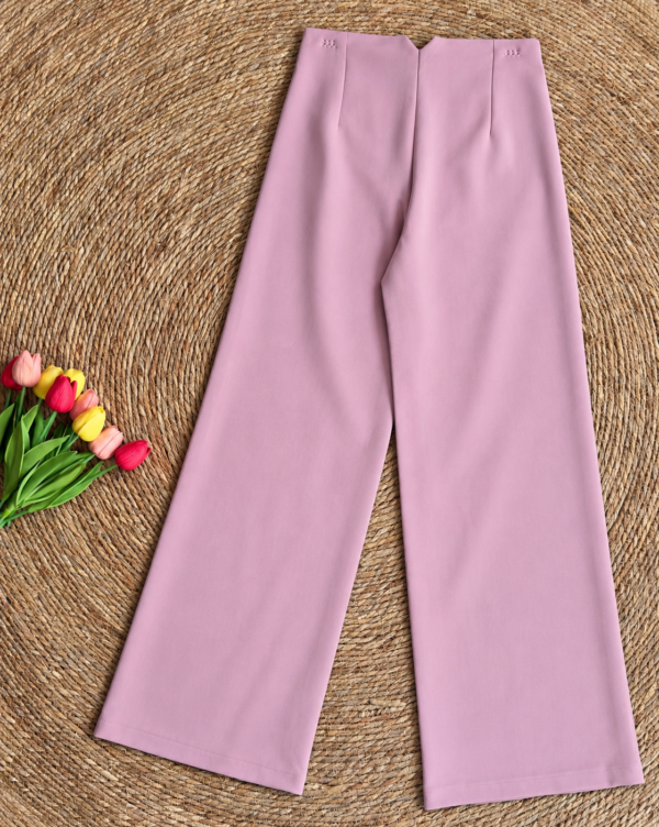 Pantalon de pinzas Nikki palo rosa