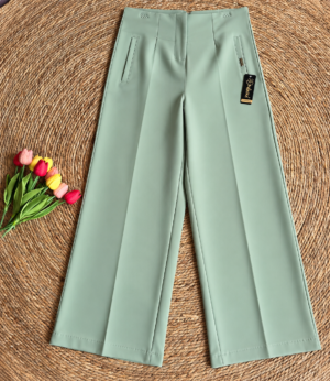 Pantalon de pinzas Nikki  verde pistacho