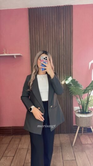 c326f182-c531-5051-8692-da4580d40cef.jpeg Blazer con Forro 4/B Gris Oscuro