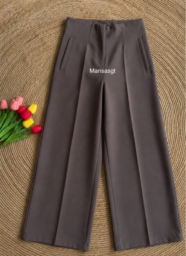 Pantalón de Pinzas Moca